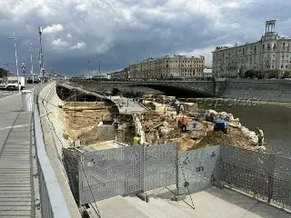 Пешеходный мост у ГЭС-2 почти завершен: последние работы