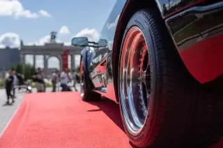 Автофестиваль ‘ПроДвижение’: Легенды Голливуда и Суперкары