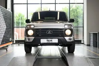АвтоВАЗ отмечает 60 лет: Niva Legend теперь с подушкой безопасности