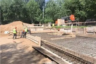 В Зеленограде активно строят спортивные площадки с искусственным льдом