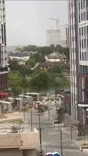 Погодный хаос в Новой Москве: кафе унесло сильным ветром