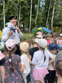 Россия отметила 330 лет ВМФ с праздником для детей