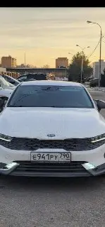 В Юрлово пропала белая Kia K5: помогите найти!