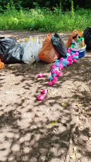 Просьба к отдыхающим на набережной: забирайте мусор и сохраняйте чистоту