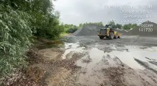 Уничтожение берега Клязьмы: Чиновники игнорируют проблему