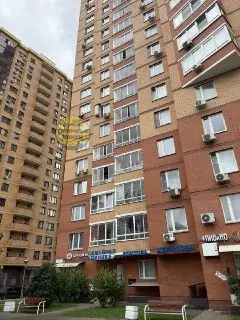 Опасные Пакеты: Жители Предупреждают о Небезопасном Соседе