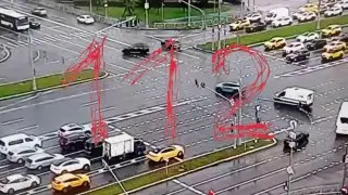 Ford Mustang Вылетел на Лестницу Подземного Перехода в ДТП