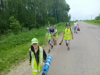 Школьники протестировали новый туристический трек в лесах Подмосковья