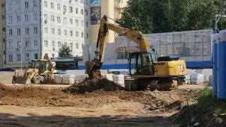 Благоустройство площади Оптиков: новый асфальт и рекреационные зоны