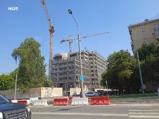 На месте закрытого монорельса строят новый паркинг для ВДНХ ЭКСПО