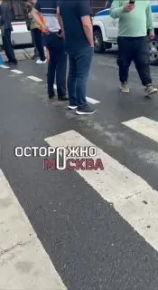 Трамвай сбил пешехода на Бауманской: движение парализовано