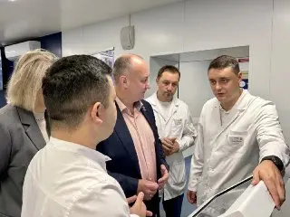 Выездной здравчас: Врач обсудил проблемы поликлиники с жителями