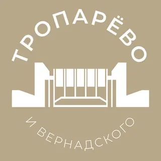 Жители дома на Коштоянца жалуются на открытую входную дверь