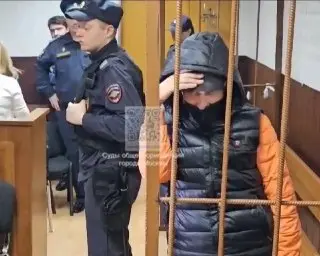 Мошенник, обманувший Ларису Долину, ушёл на СВО