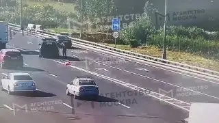 Смертельная авария на МКАД: водитель погиб после столкновения с фургоном