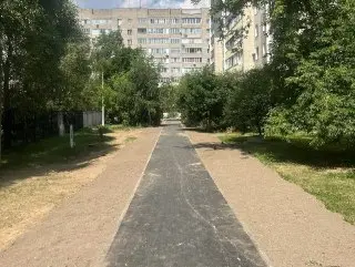 В Домодедово завершено обустройство тротуара на улице Корнеева