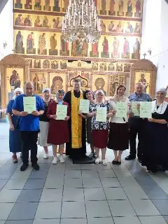 Выпускники богословских курсов получили свидетельства в Малино
