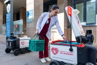 Роботы-доставщики в московских больницах: экономия времени для врачей