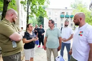 Благоустройство дворов в поселке Здравница: что ждет жителей?