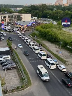 Очередь маршруток в Балашихе перекрыла движение из-за дешевого бензина