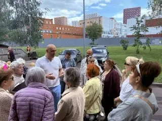 Глава Управы проверил благоустройство многоквартирных домов