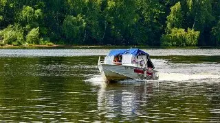 Спасатели Москвы усилили патрулирование водоемов из-за жары