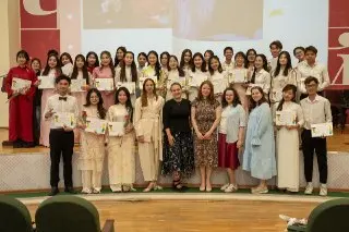 Выпускной на факультете русского языка: 300 студентов из Вьетнама и Китая