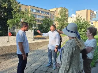 На Клементьевской появится новая детская площадка с современными элементами