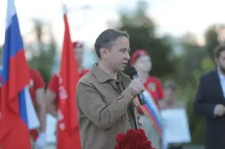 Эльдар Шарипов присоединился к акции «Свеча памяти» в Москве