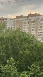 Сильные дожди и град обрушились на Москву и Подмосковье