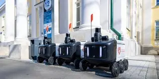 Роботы в больницах Москвы освободили медикам 3000 часов работы