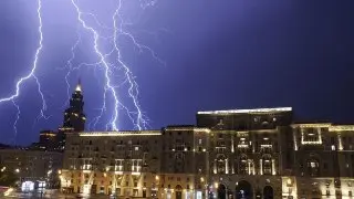 Грозы и ливни ожидаются в Москве всю ночь 3 июля