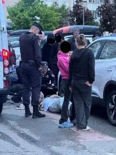 В Новой Москве мужчина с ножом напал на мотоциклиста на парковке