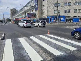 Новосибирск внедряет инновационный холодный пластик для разметки