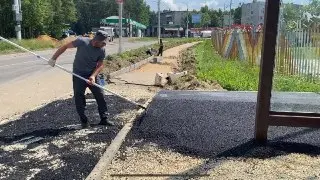В Апрелевке обновили тротуары и остановку у школы № 1
