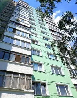 Капитальный ремонт дома в Молоково завершен: обновленный фасад и улучшения