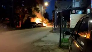 В Братовщине загорелся автомобиль: причины возгорания выясняются