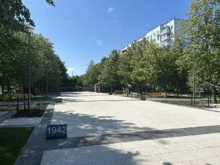 Игорь Головатик осмотрел модернизацию Сквера Победы в Краснознаменске