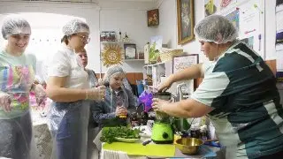 Егорьевские подростки с ограниченными возможностями осваивают кулинарию