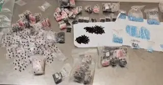 В Шереметьево задержали контрабандиста с 14 тысячами драгоценных камней