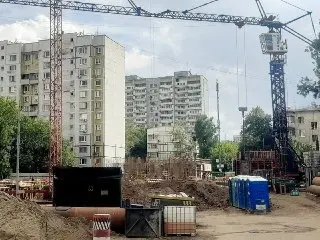 Строительство реновационного дома в Лефортово активно продолжается