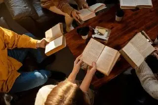 Чтение книг: Как оно помогает сохранить память и концентрацию