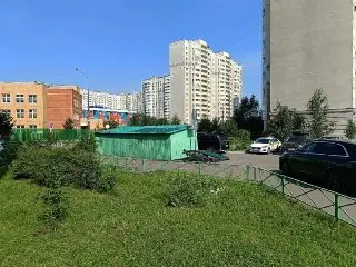 Протест жителей Авиаторов против новой контейнерной площадки
