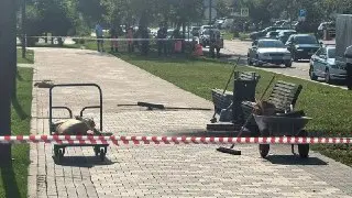 Электрический разряд на скамейке: мужчина пострадал в Москве