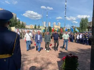 Церемония в честь Василия Маргелова: ВДВ и ветераны собрались вместе