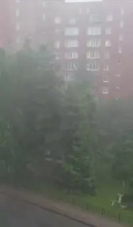 Сильный ливень с грозой ожидается в Москве и области