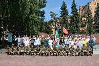 Торжественный митинг в честь Дня ВДВ в Звенигороде