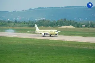 Первый Полет Импортозамещенного Самолета МС-21-310