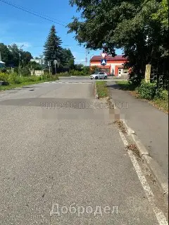 Дефект дорожного покрытия на улице Гагарина угрожает безопасности водителей