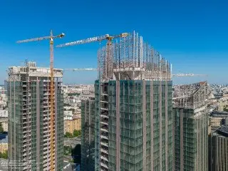 Уникальные стеклянные «короны» с террасами появятся у метро